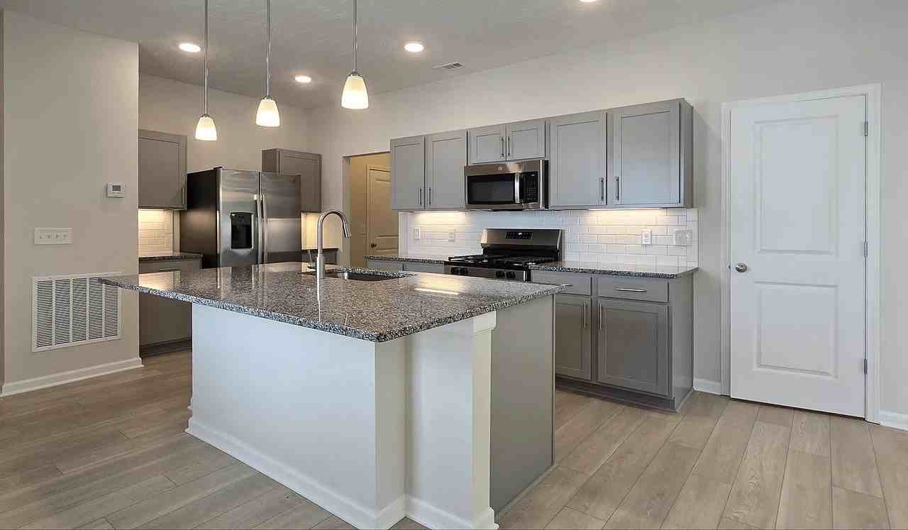 3472 Bushwillow Dr #3472 - Photo 4 of 21