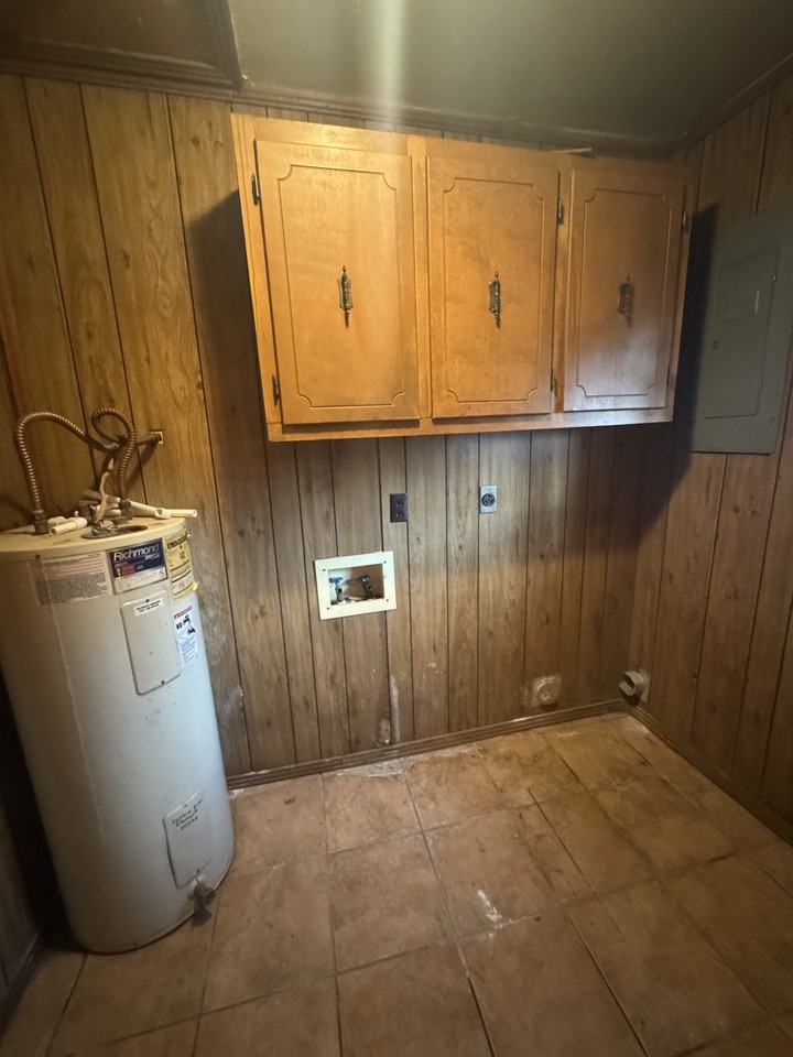 1206 Rosewood Dr #1 - Photo 6 of 10