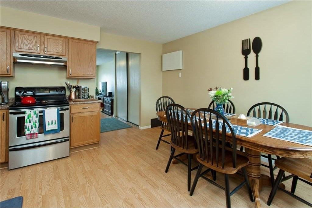 831 Weeks Ave Se - Photo 5 of 13