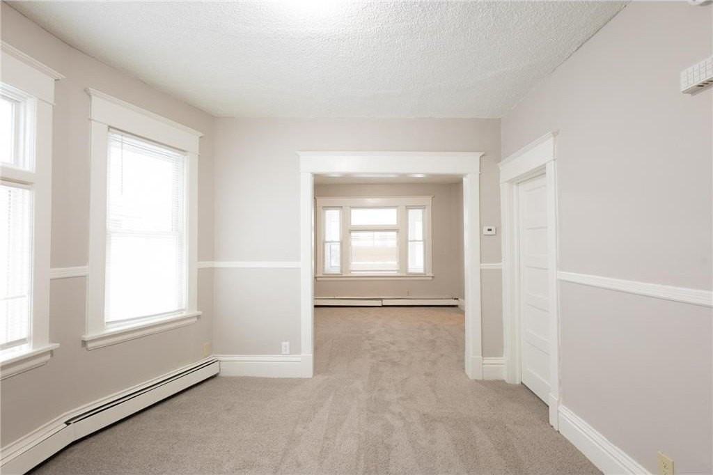 678 Hawthorne Ave E - Photo 6 of 16