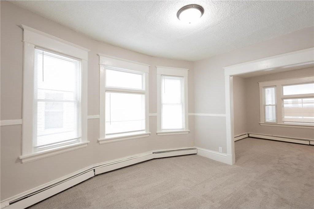 678 Hawthorne Ave E - Photo 7 of 16