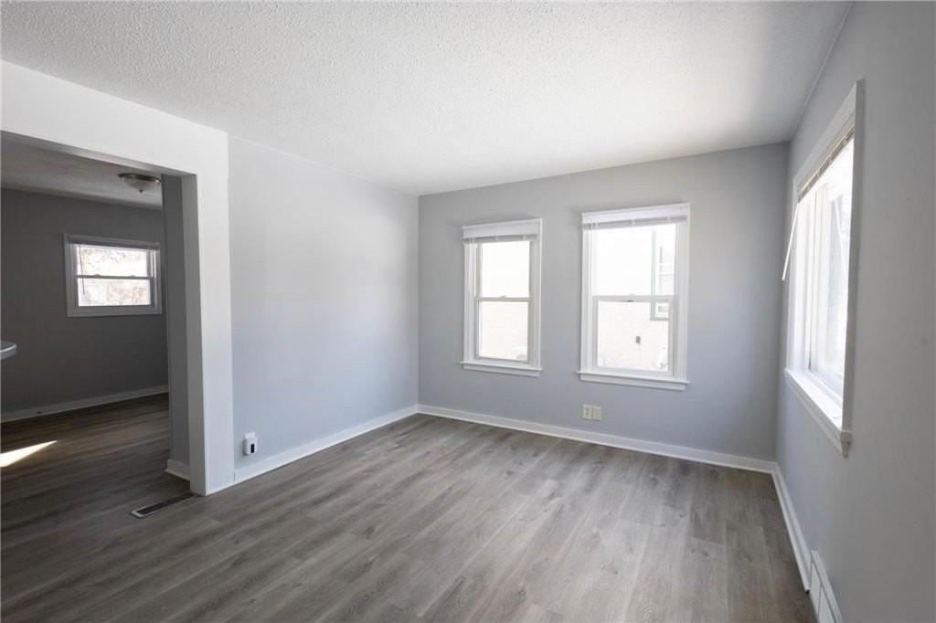 1168 Lane Pl - Photo 4 of 18