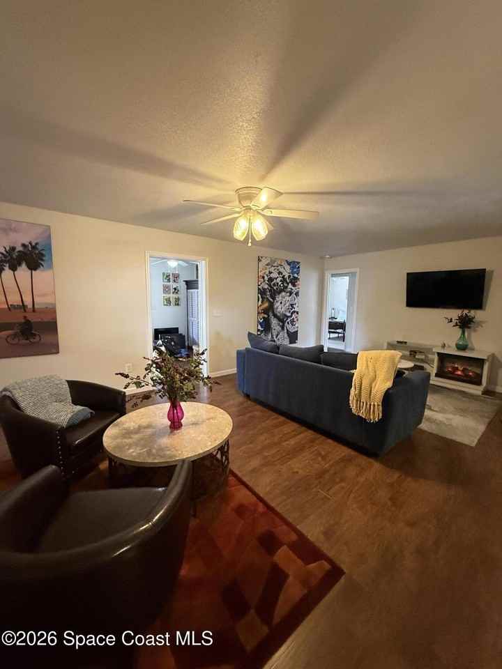 1833 Oakwood Trl - Photo 7 of 10