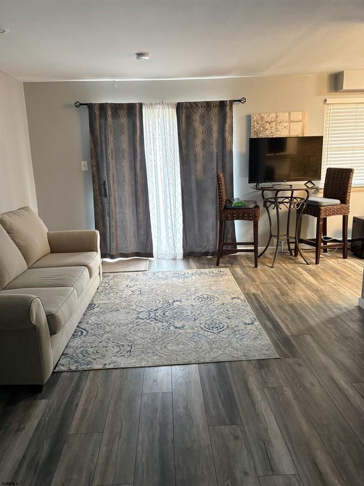 59A Oxford Vlg - Photo 2 of 7