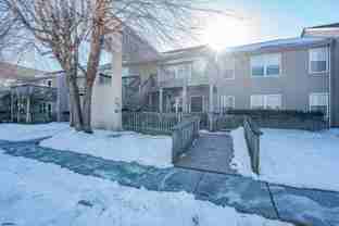 558 Linden Ave - Photo 1 of 1