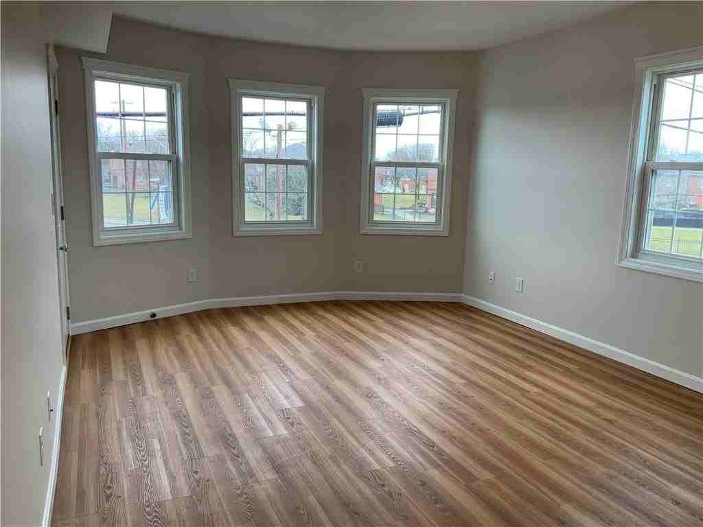 131 Beverage Hill Ave - Photo 5 of 8