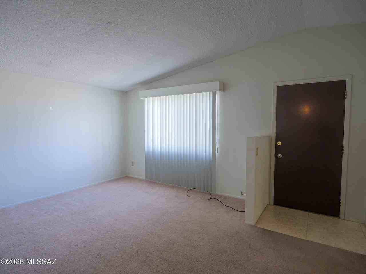 9614 E Burnett St - Photo 3 of 24