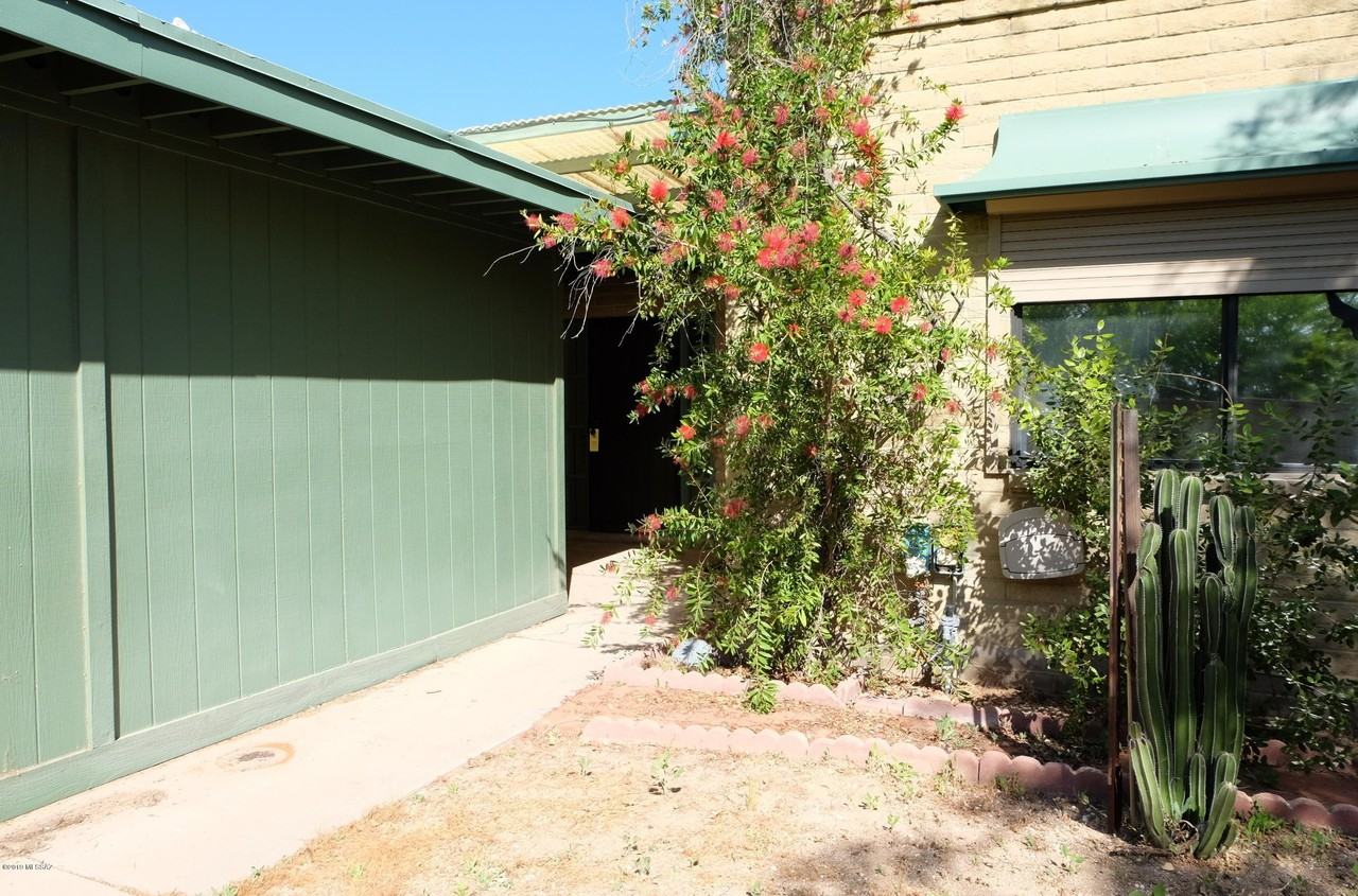 8357 N Mesquite Shadows Dr - Photo 4 of 27