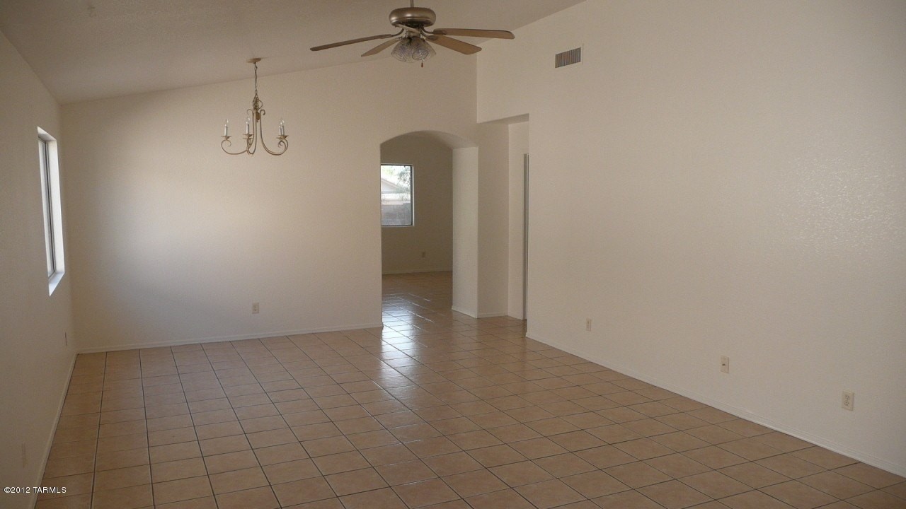 873 W Clear River St - Photo 2 of 8