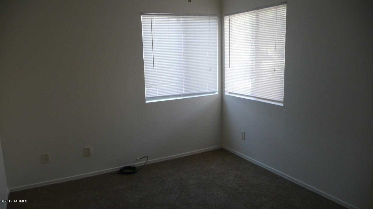 873 W Clear River St - Photo 6 of 8