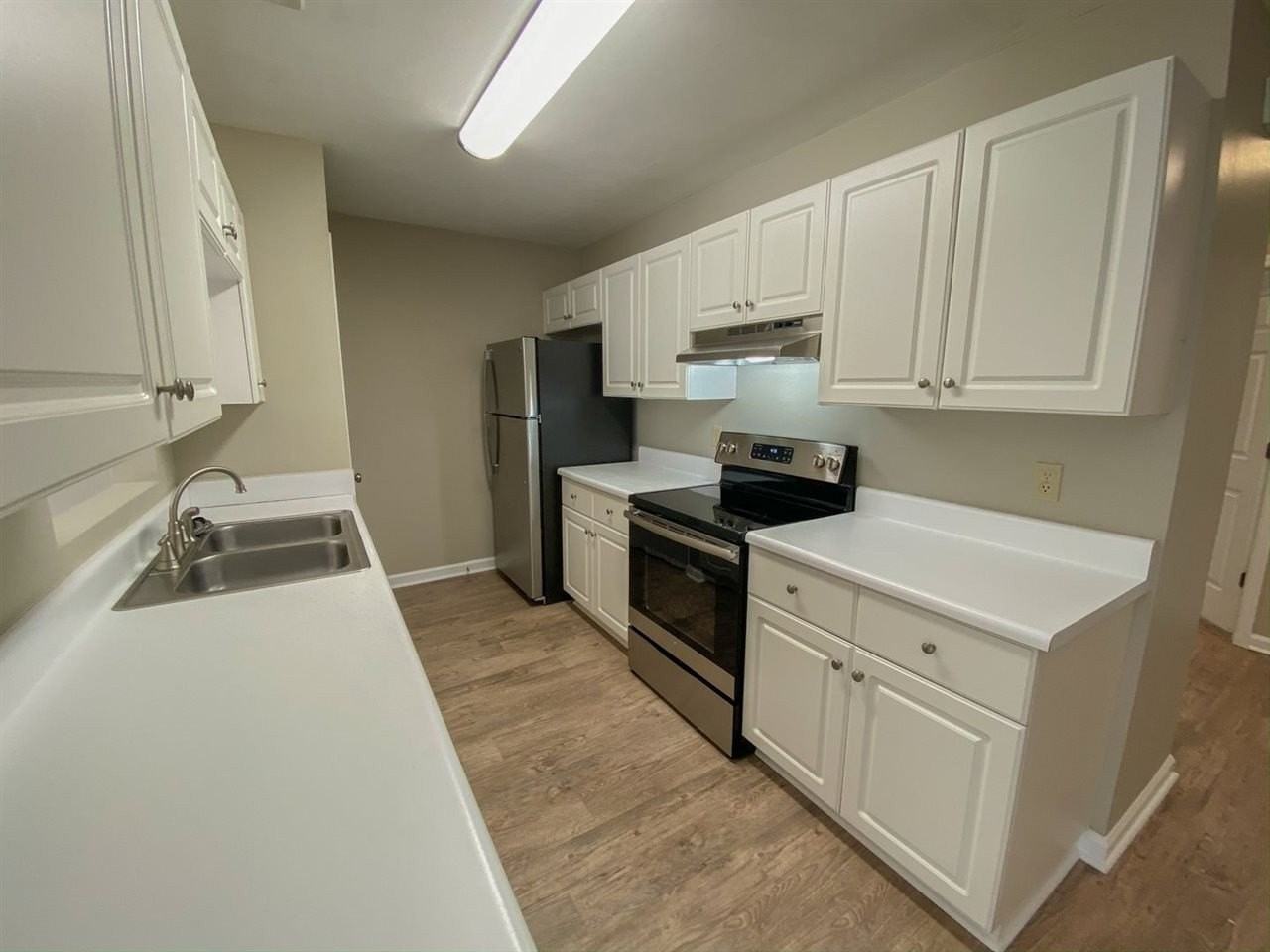 2416 Manzanita Ct - Photo 5 of 20