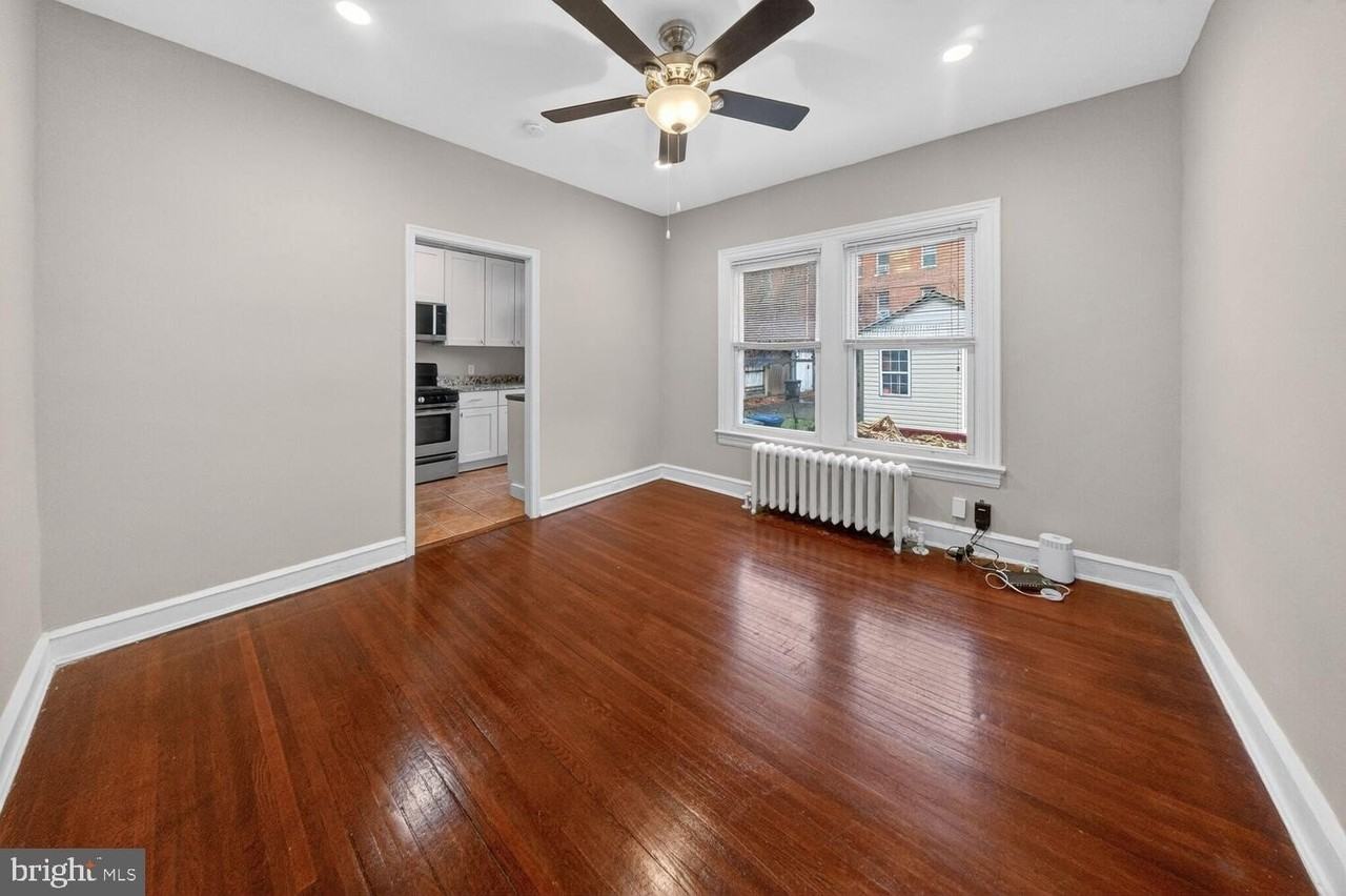 1353 Kennedy St Nw - Photo 3 of 32