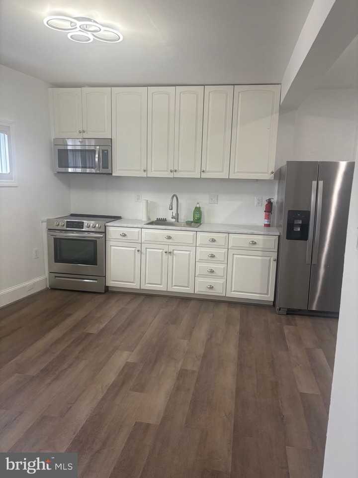 225 Missouri Ave Nw - Photo 5 of 33