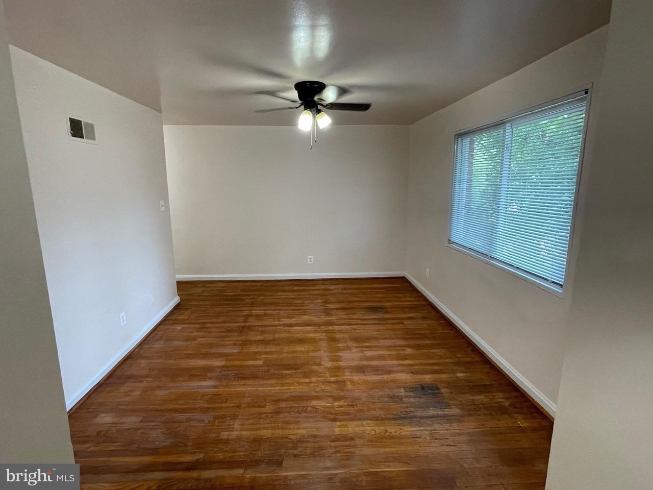 500 17th St Ne Apt 6 - Photo 2 of 17