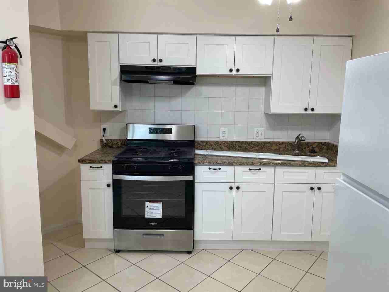 500 17th St Ne Apt 6 - Photo 5 of 17