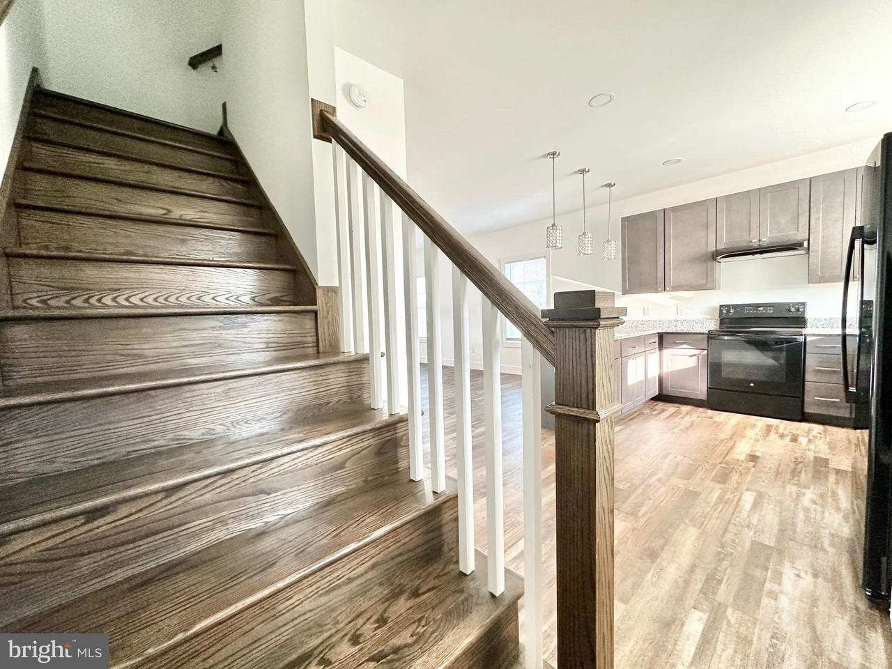 350 N Main St - Photo 3 of 14