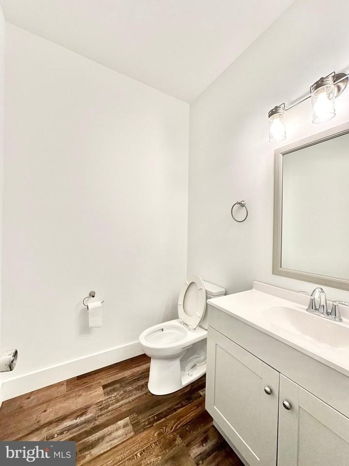 350 N Main St - Photo 7 of 14