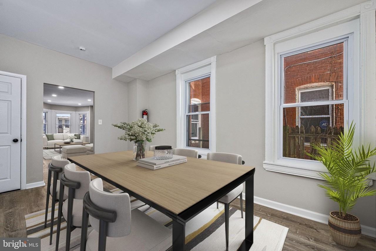 1402 W 3rd St - Photo 6 of 19