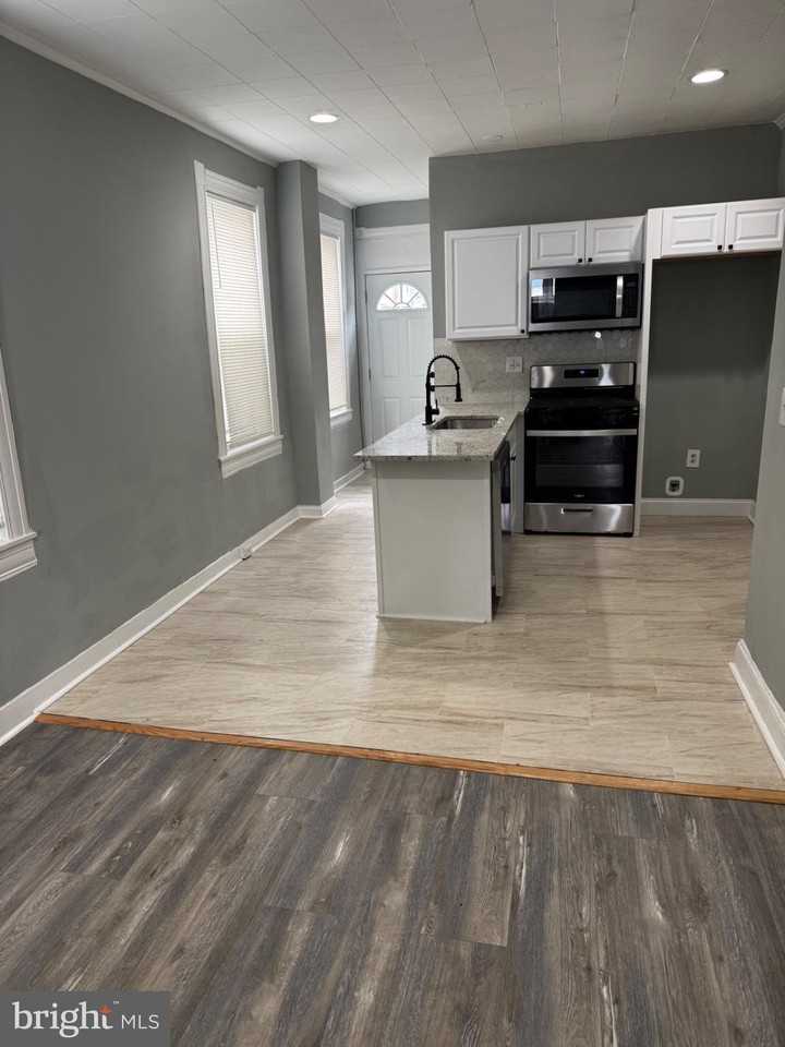 2619 E Fayette St - Photo 4 of 13