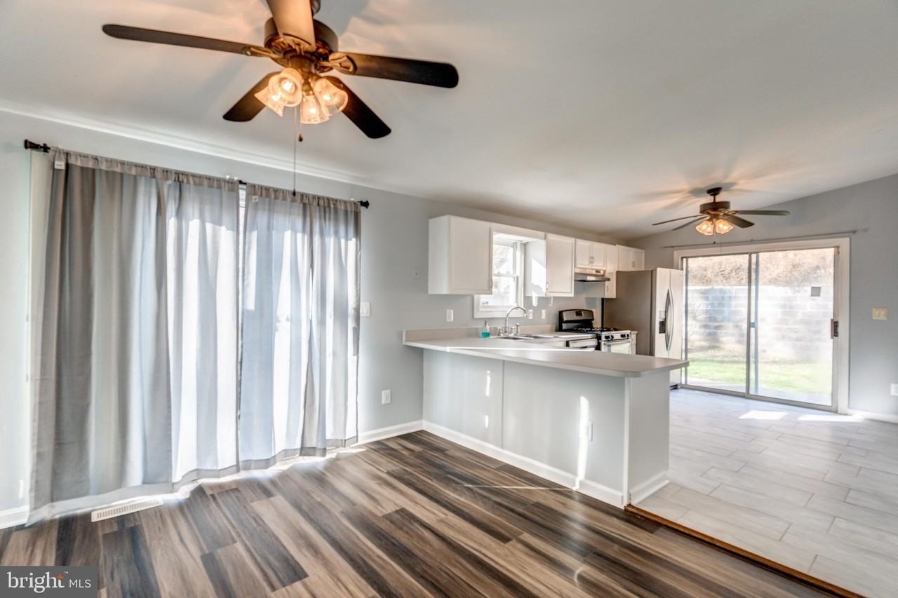 12121 Catalina Dr - Photo 2 of 40