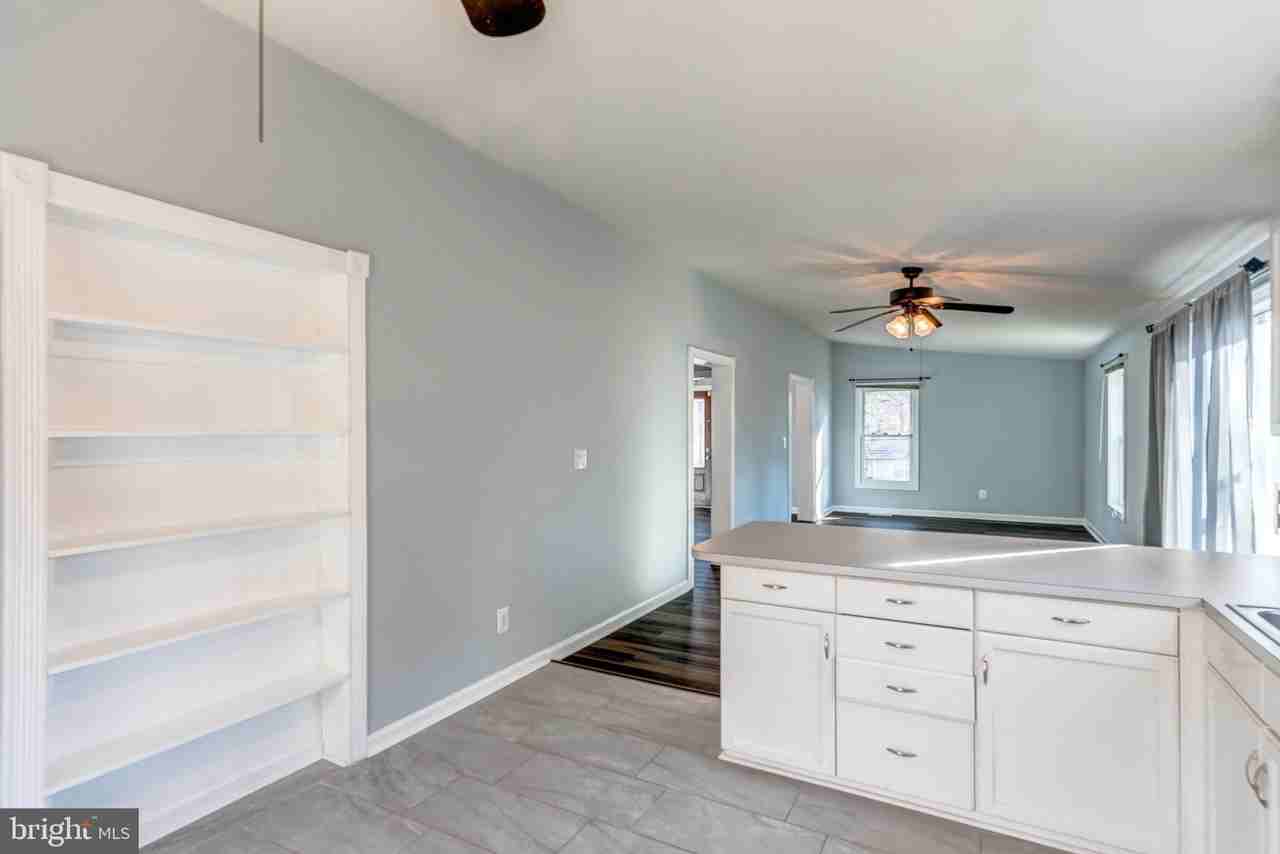 12121 Catalina Dr - Photo 6 of 40