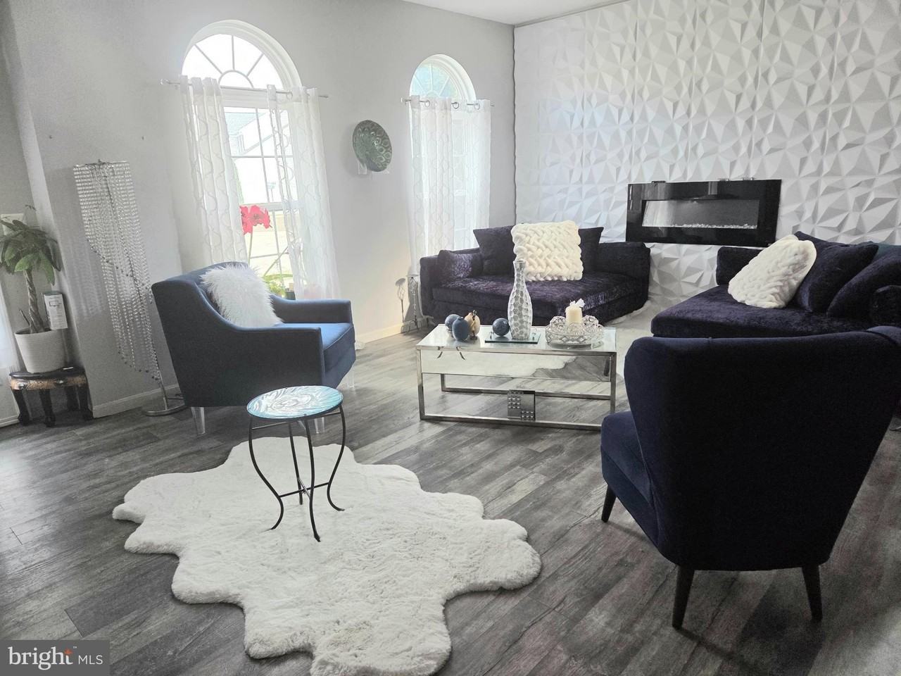 10025 Wamsley Ct - Photo 5 of 33