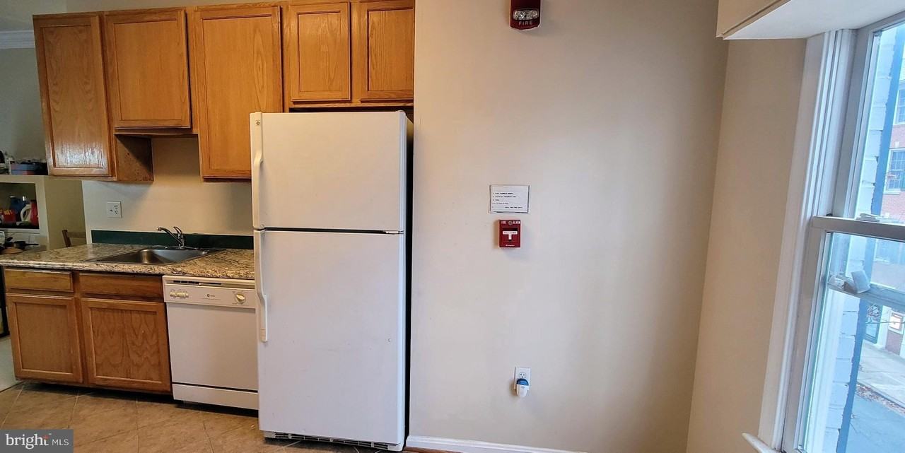 356 Main St Apt 300 - Photo 6 of 23