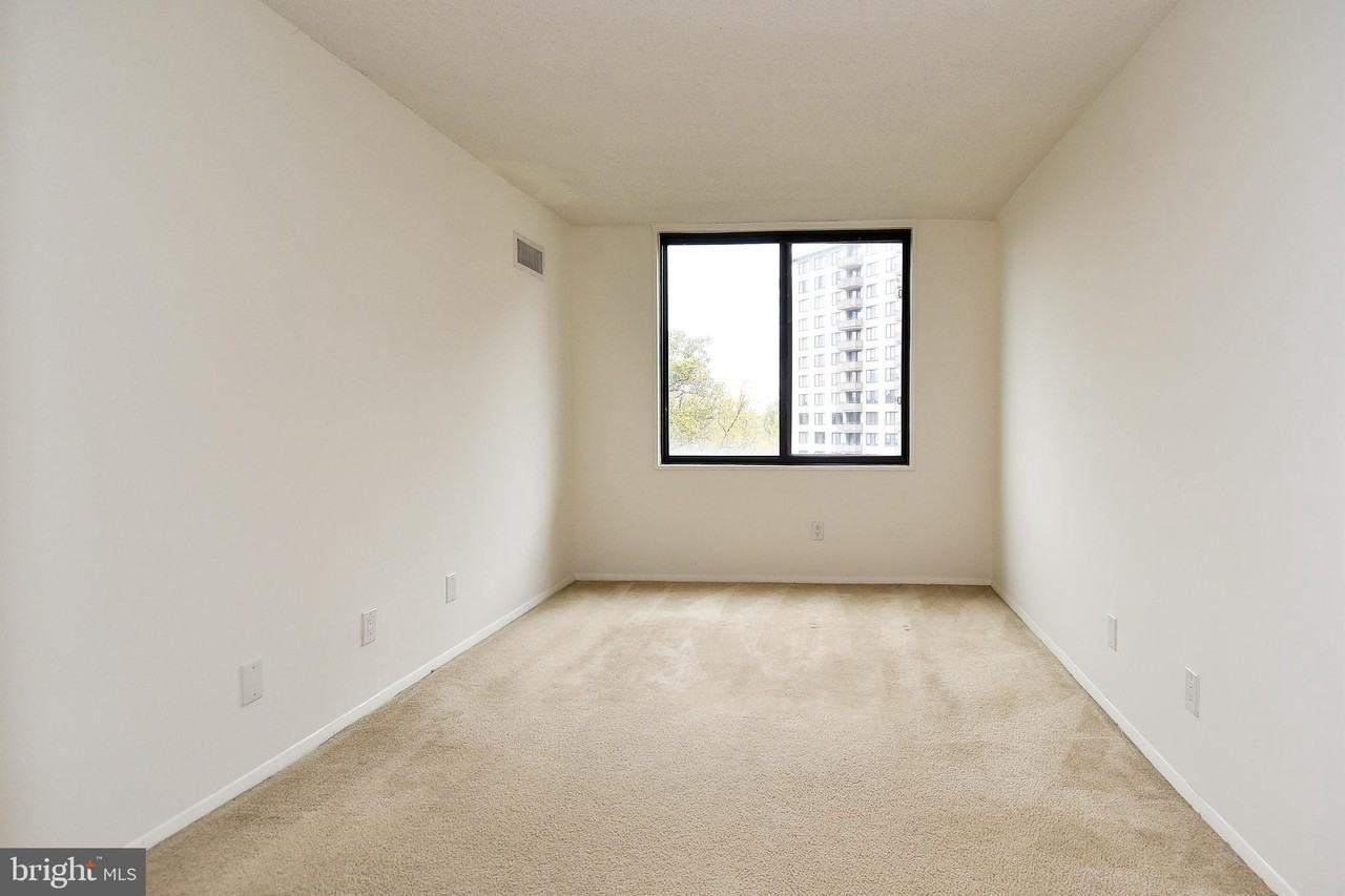 5225 Pooks Hill Rd Apt 1003s - Photo 5 of 30