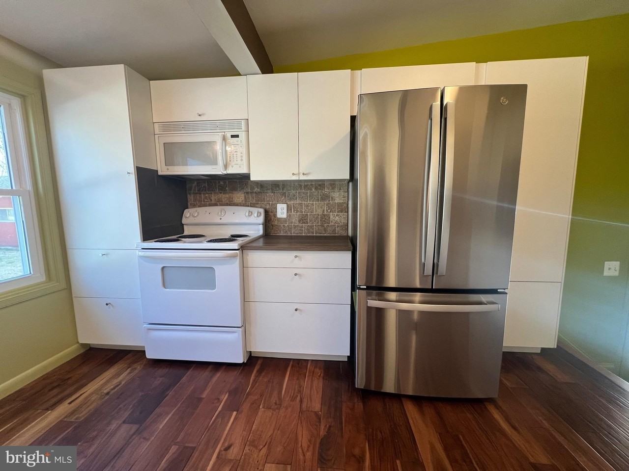 609 Marcia Ln - Photo 7 of 32