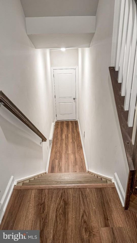 9637 Block St - Photo 5 of 17