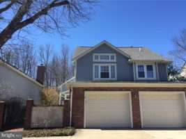 featured image of 9 Stonebridge Ln