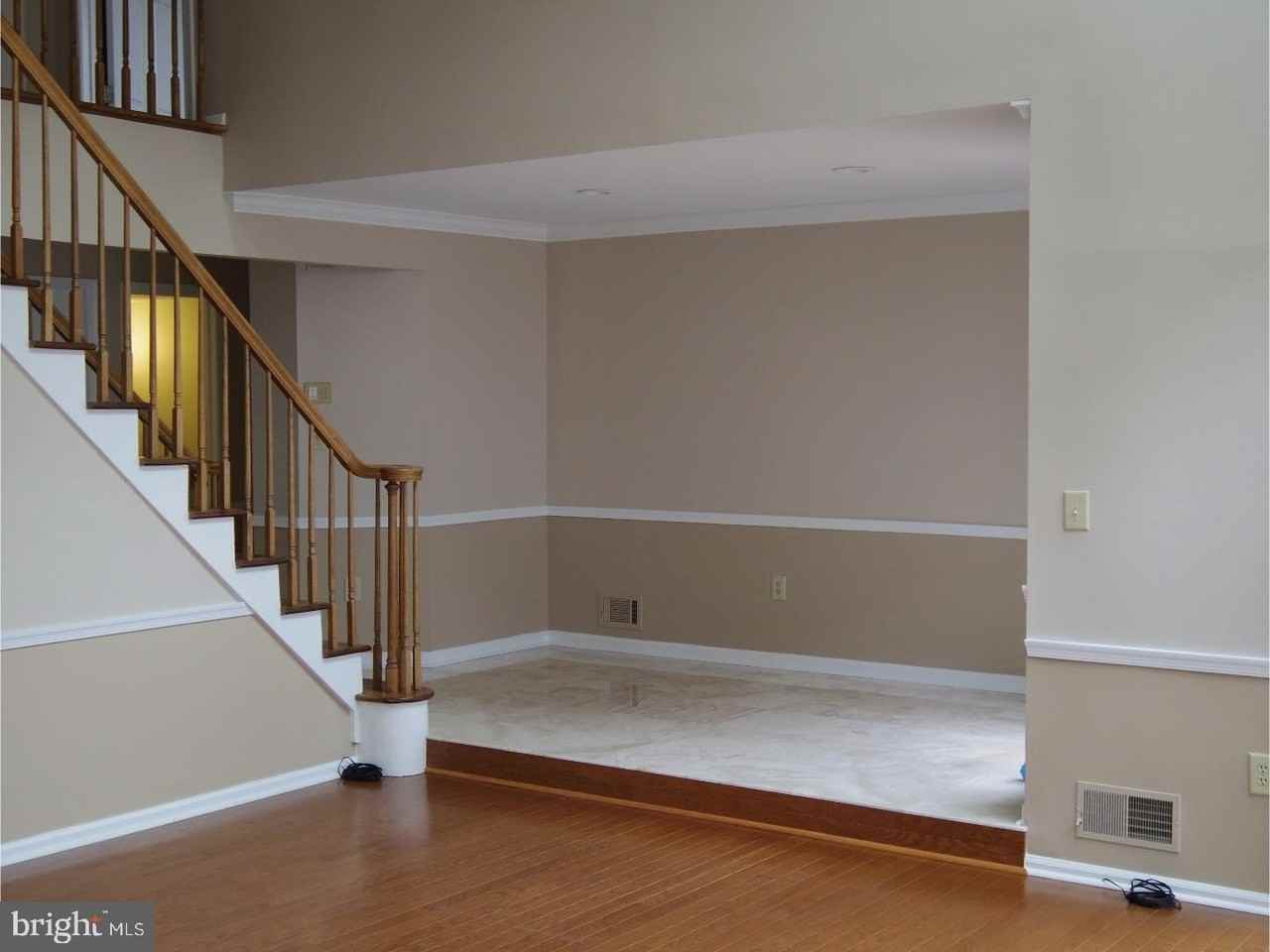 9 Stonebridge Ln - Photo 2 of 21