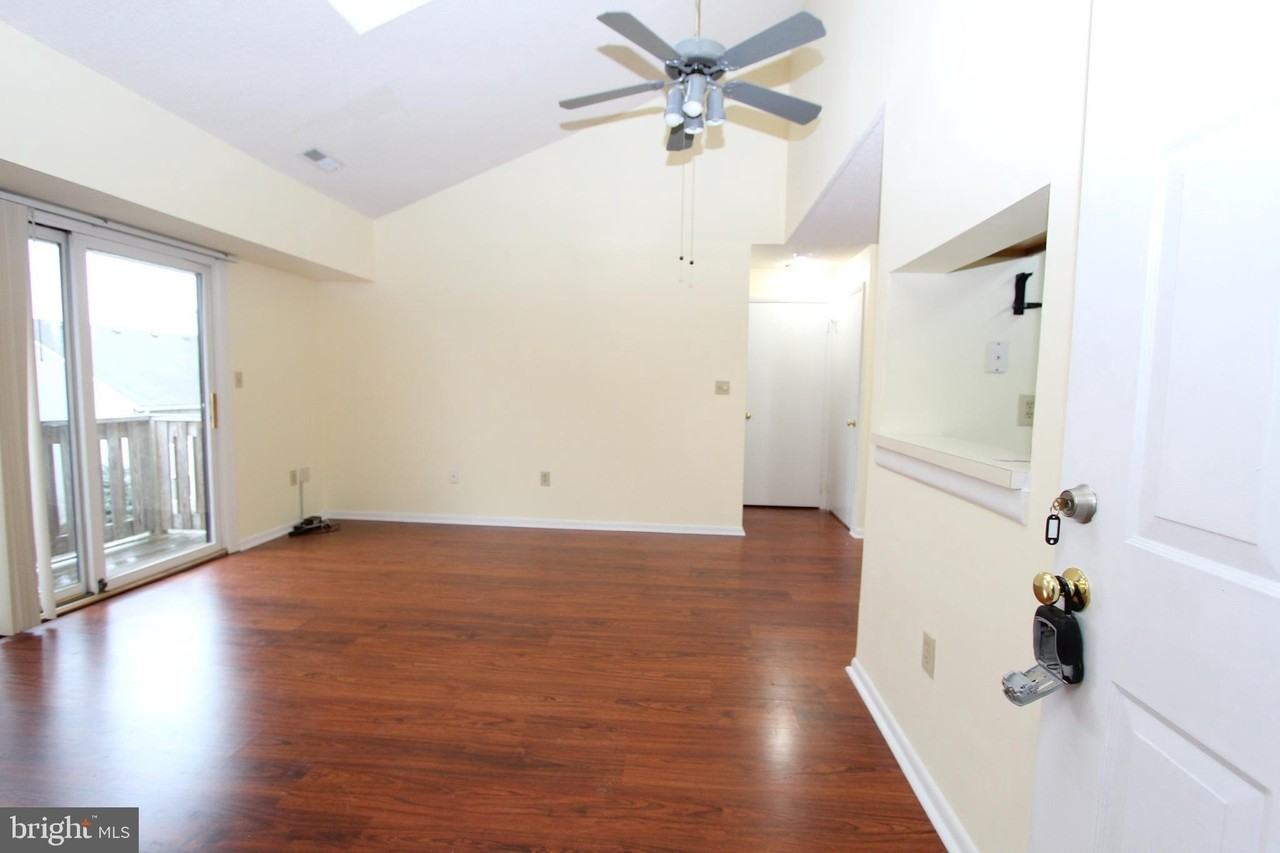 5012 Ravens Crest Dr - Photo 2 of 18