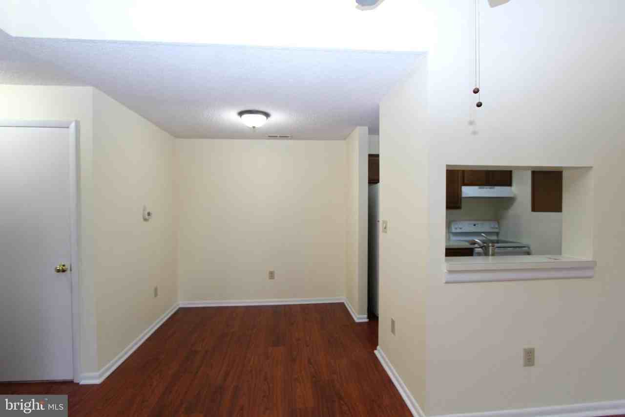 5012 Ravens Crest Dr - Photo 5 of 18