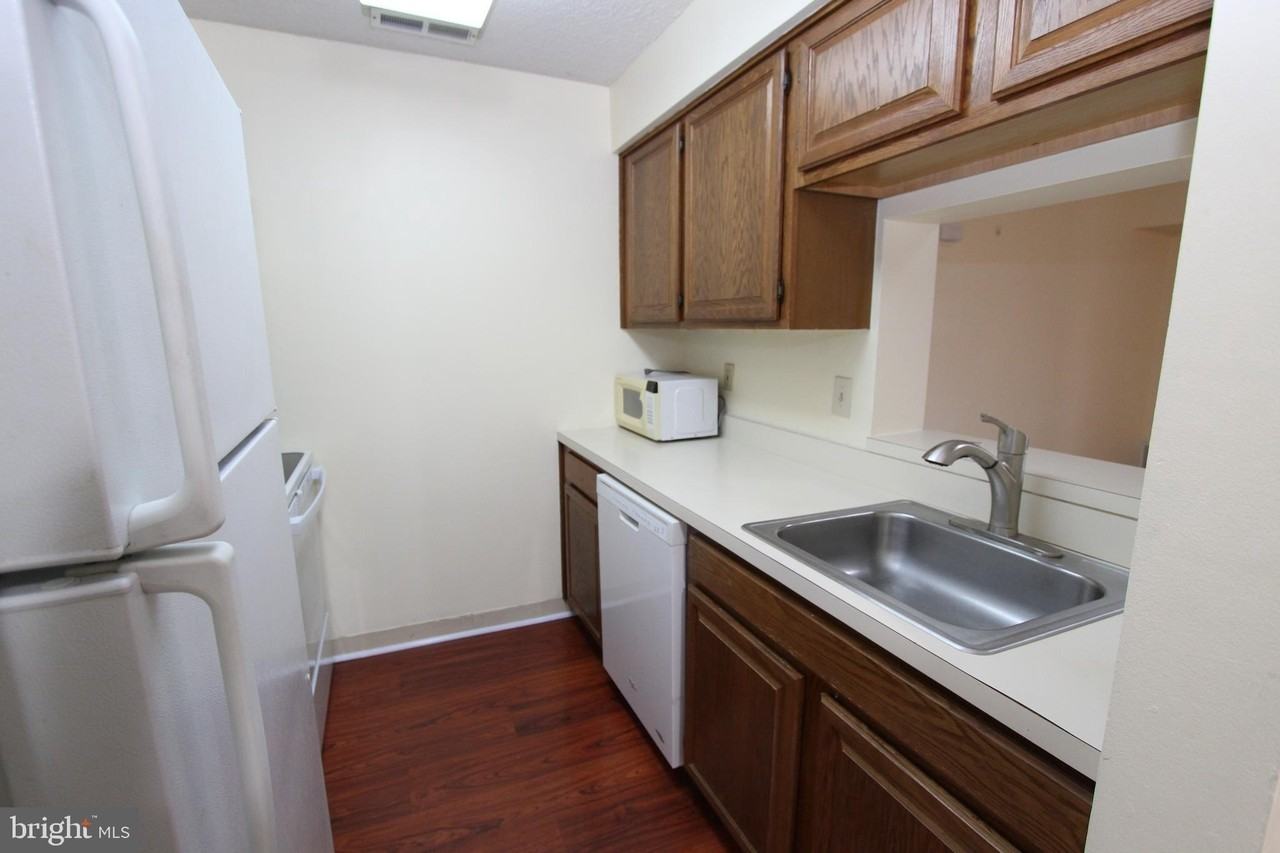 5012 Ravens Crest Dr - Photo 7 of 18