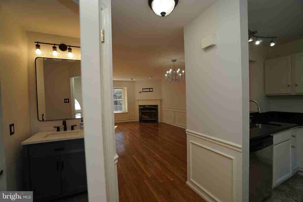 2000 Harvard Dr - Photo 4 of 43