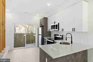 1005 W Orleans St - Photo 1 of 1