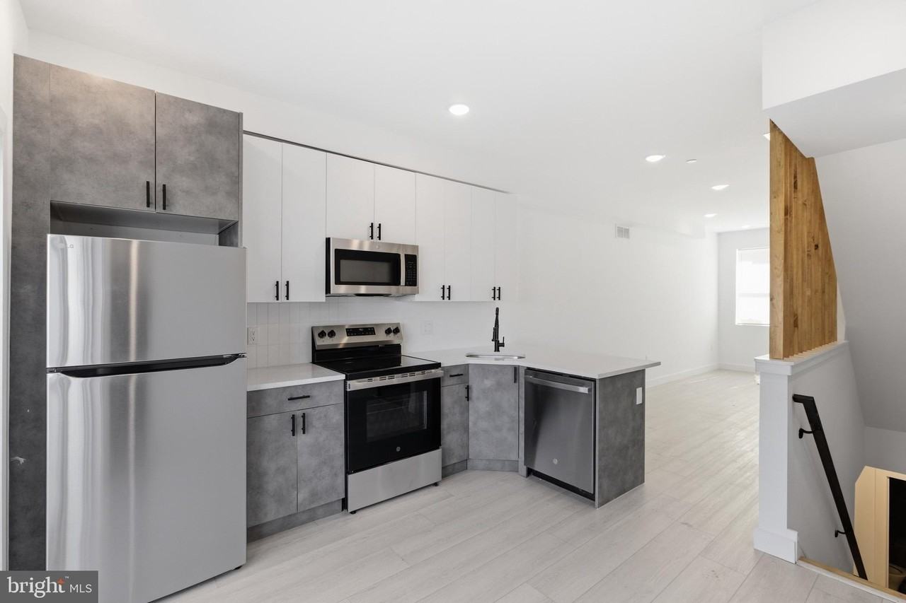 1005 W Orleans St - Photo 4 of 25