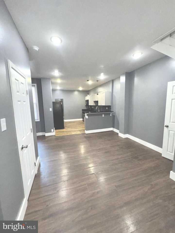 5108 Race St - Photo 2 of 20