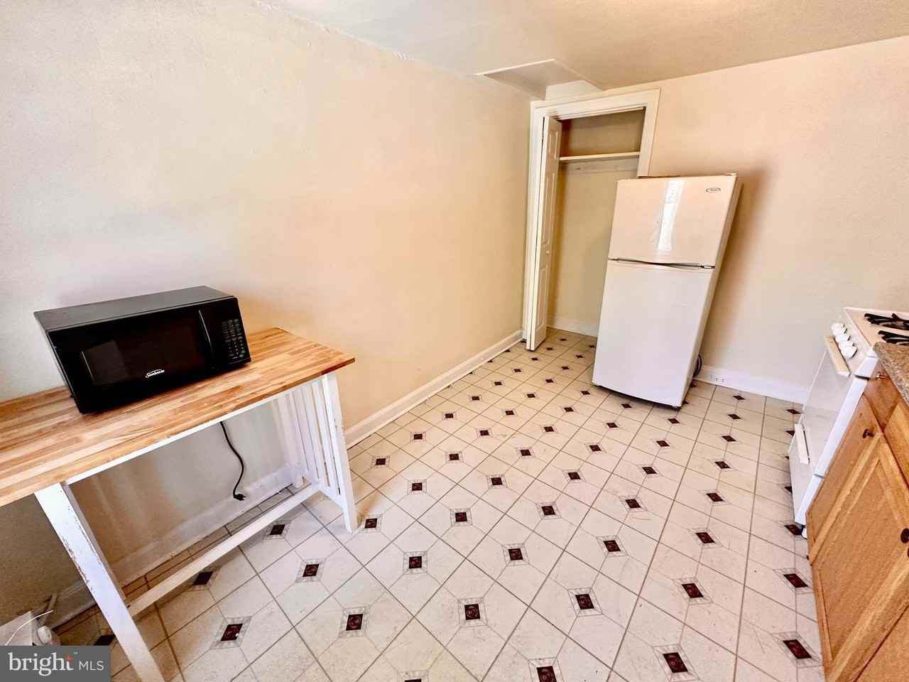 3650 Midvale Ave Unit 3 - Photo 6 of 6