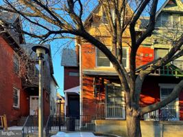 featured image of 3219 Summer St