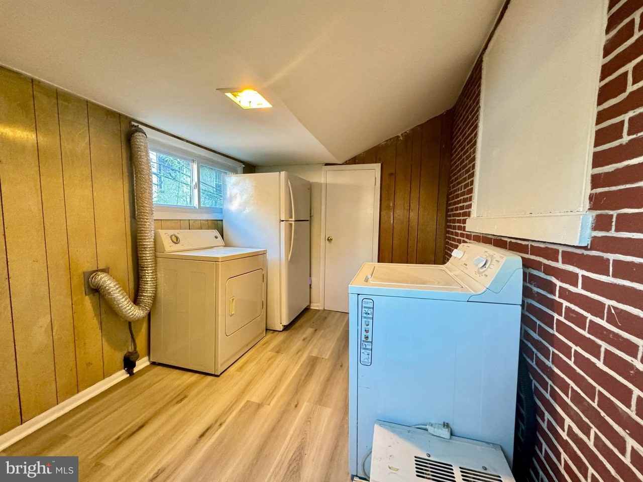 3219 Summer St - Photo 5 of 23