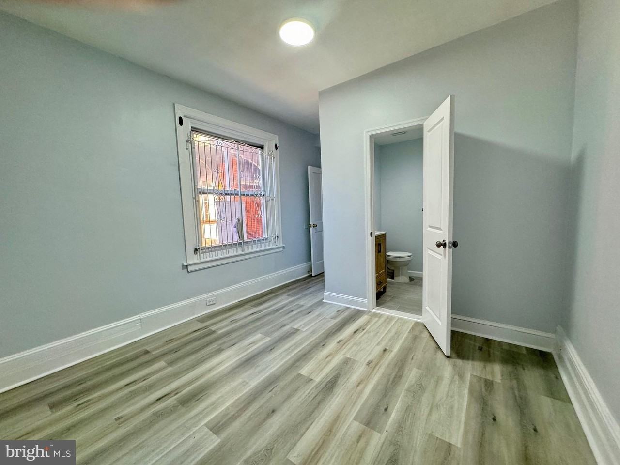 3219 Summer St - Photo 7 of 23