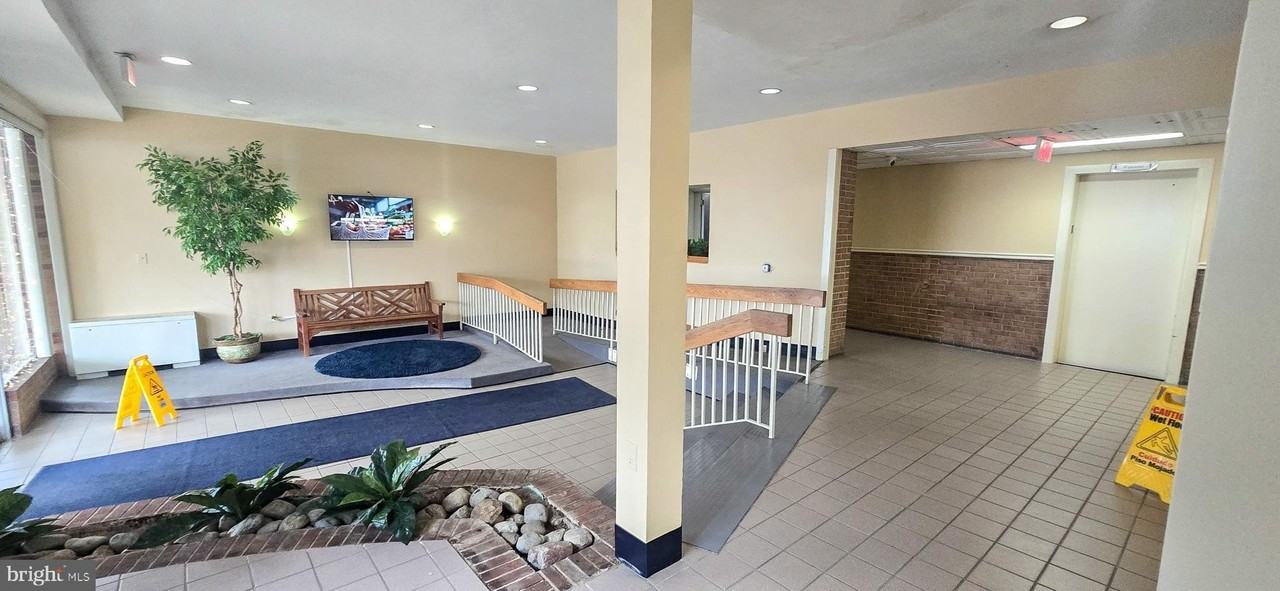 5111 8th Rd S Apt 2 - Photo 4 of 17