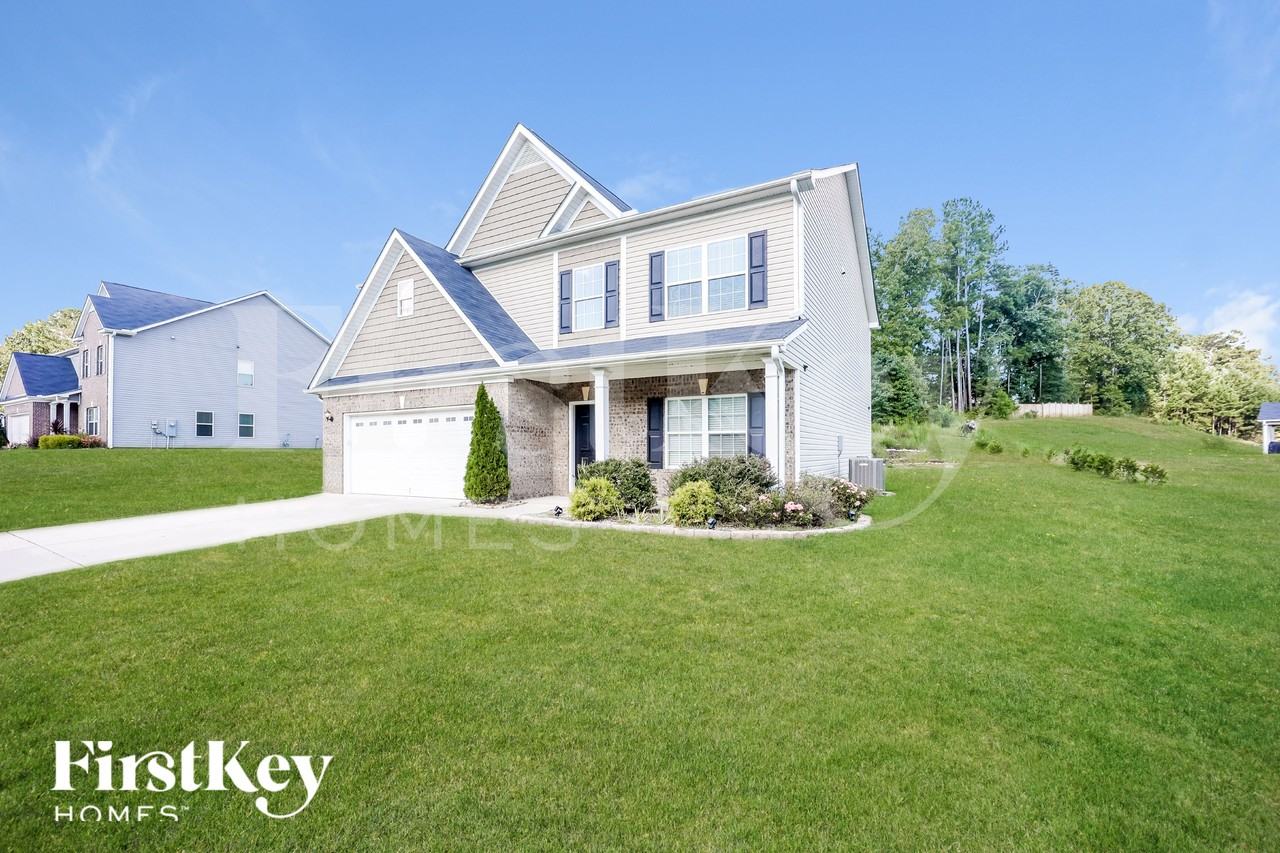 330 Windpher Rdg - Photo 2 of 15