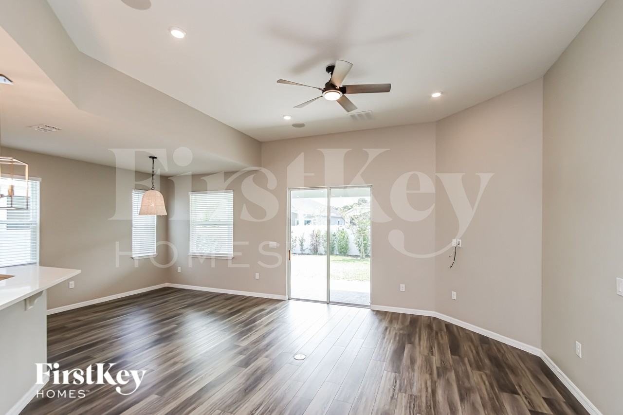 2742 Bobby Jones St - Photo 3 of 18