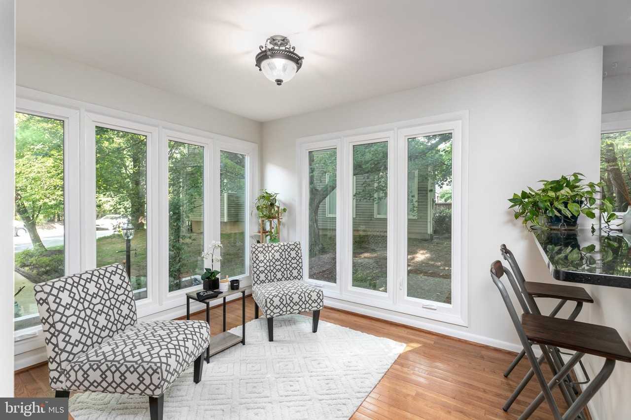 11554 Brass Lantern Ct - Photo 6 of 47