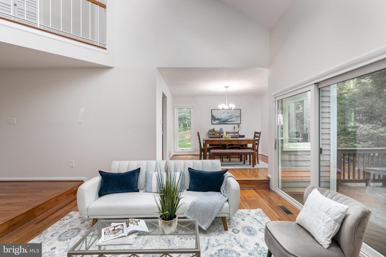 11554 Brass Lantern Ct - Photo 7 of 47