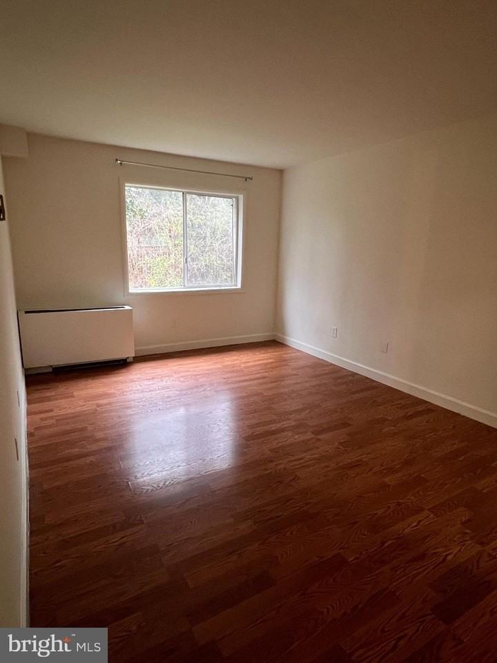 4108 Mangalore Dr Apt 203 - Photo 7 of 9