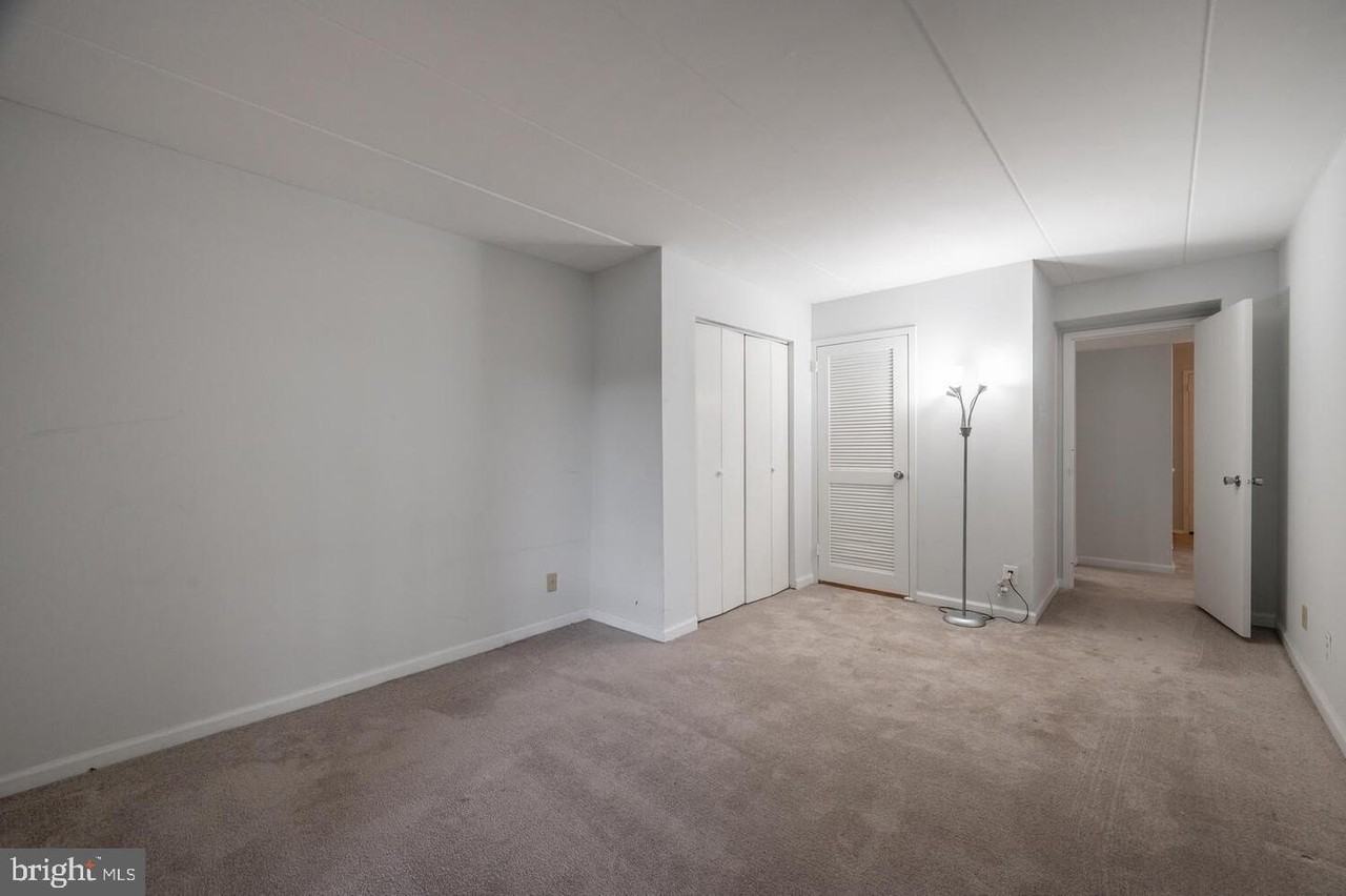 2525 Huntington Ave Unit 18 - Photo 7 of 12